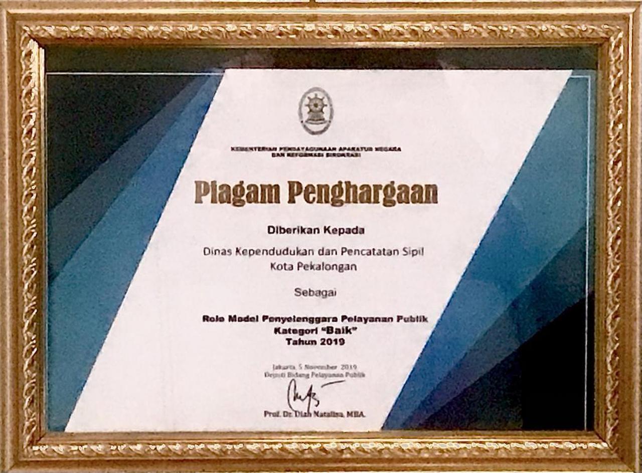 PIAGAM PENGHARGAAN ROLE MODEL PENYELENGGARA PELAYANAN PUBLIK 2019 ...